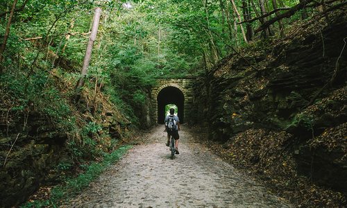 Best Hiking Trails In Southwest Missouri And Northwest Arkansas