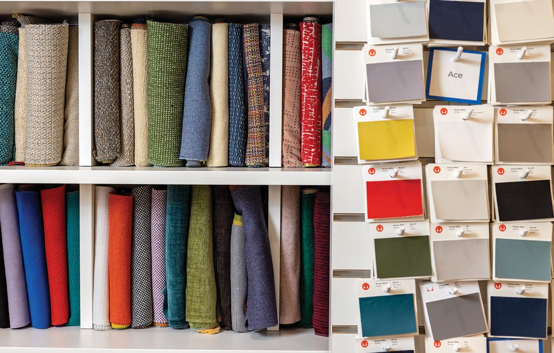 Grooms Office Environments interior photo 6