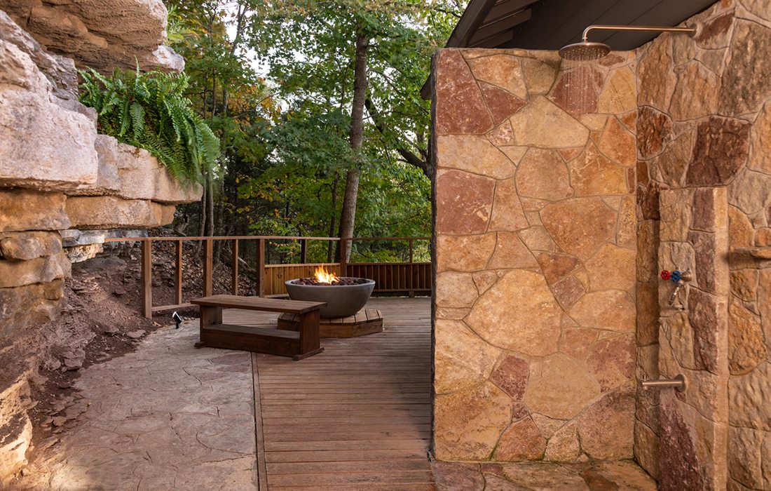 Photo of patio at The Bluff Cabin at Beaver Lakefront Cabins