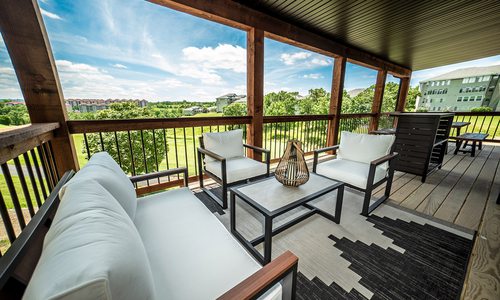 Outdoor balcony at Chateau Cove