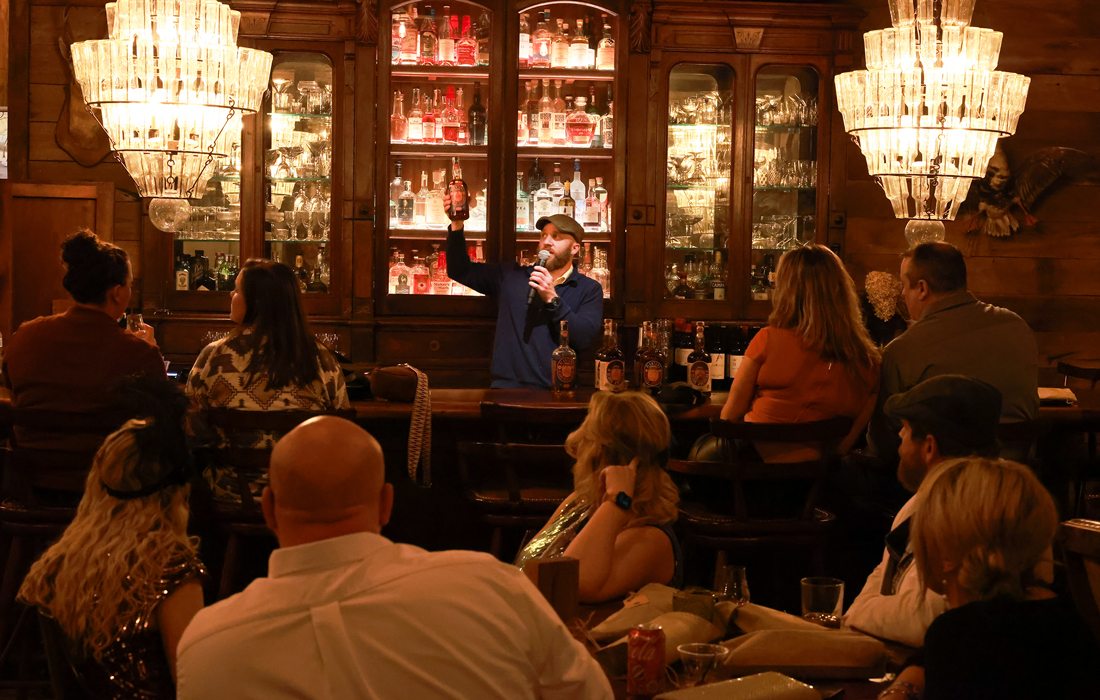 Interior photo of the bar at Finley Farms