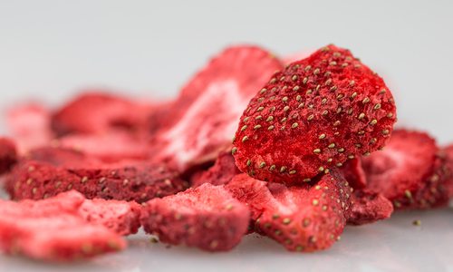 Freeze-dried strawberries