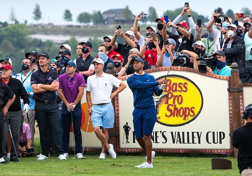 Tiger Woods golfing in Branson MO