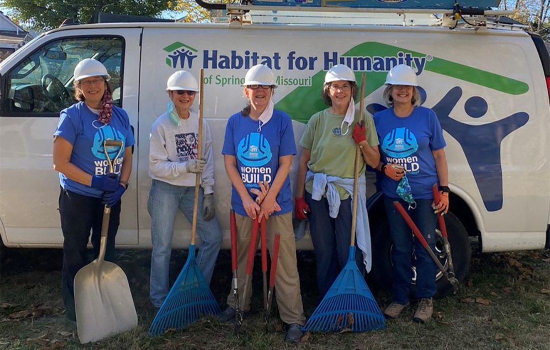 Volunteers with Habitat for Humanity Springfield