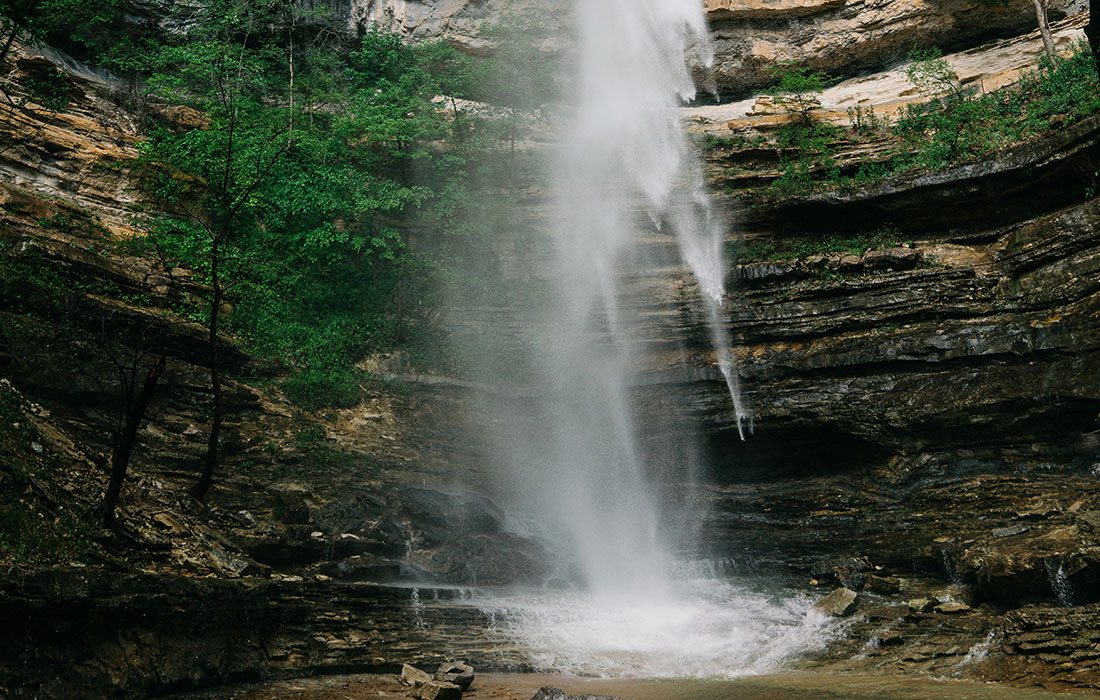 Hemmed-In Hollow Waterfall in Arkansas MO