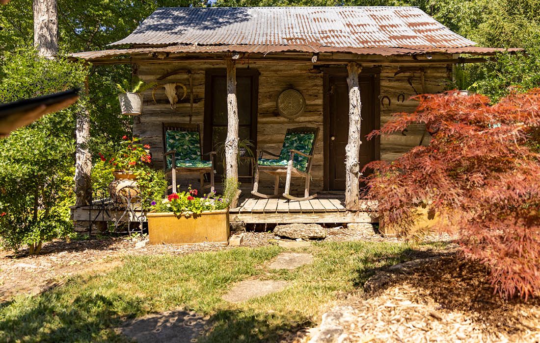 Blake cabin in southwest Missouri