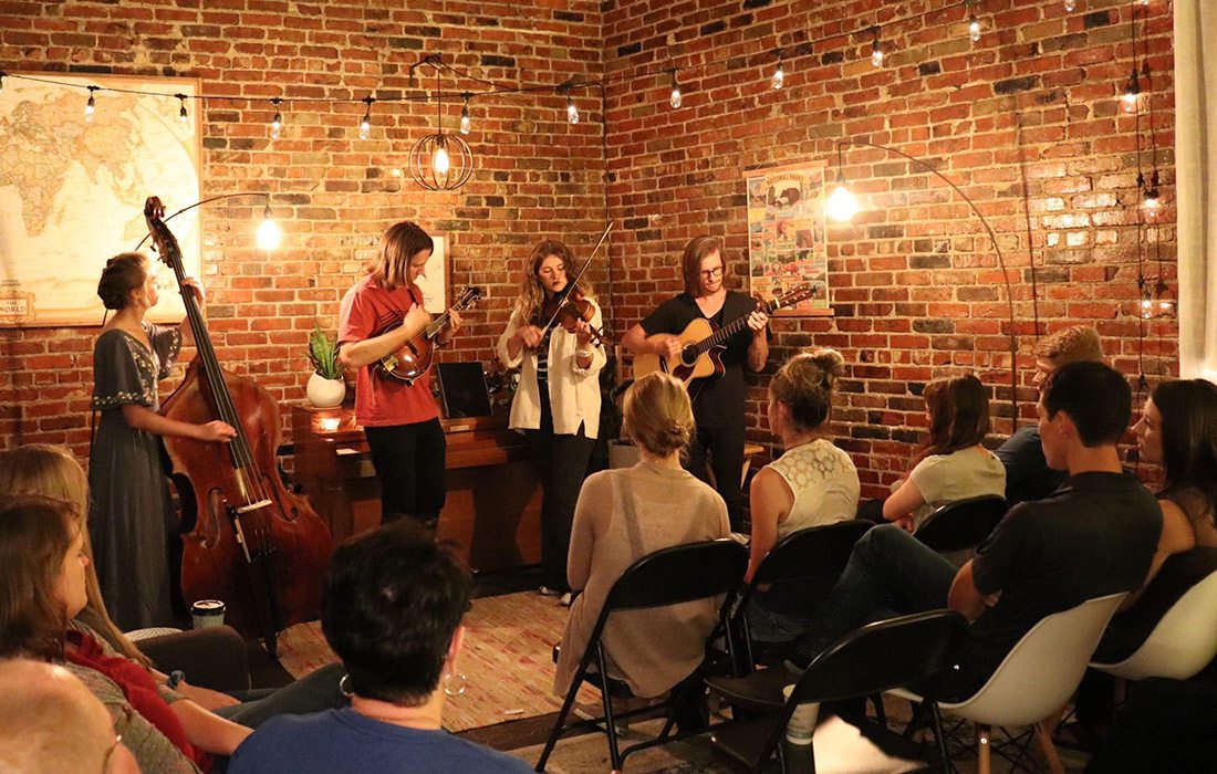 Lamplight Sessions house concert in Springfield MO