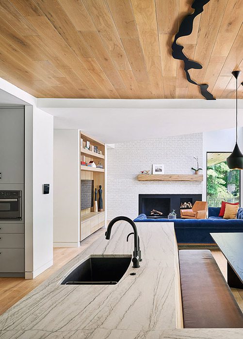 Modern kitchen design in a southwest Missouri home designed by Kansas City based Hufft