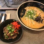 Slider Thumbnail: Hot tonkotsu ramen with prok