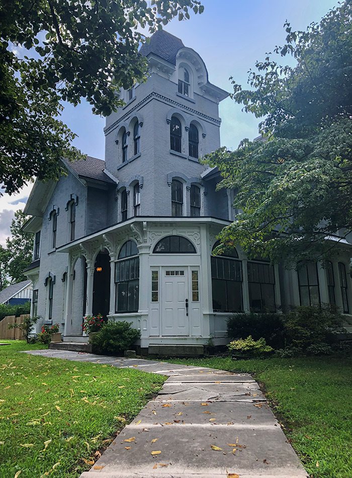 Historic home in Carthage MO