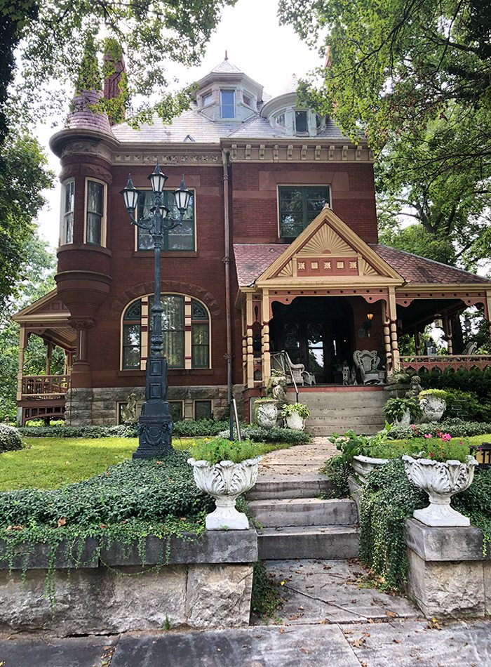 Historic home in Carthage MO