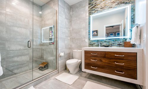 Bathroom with tile from Midwest Design Supply in Nixa MO