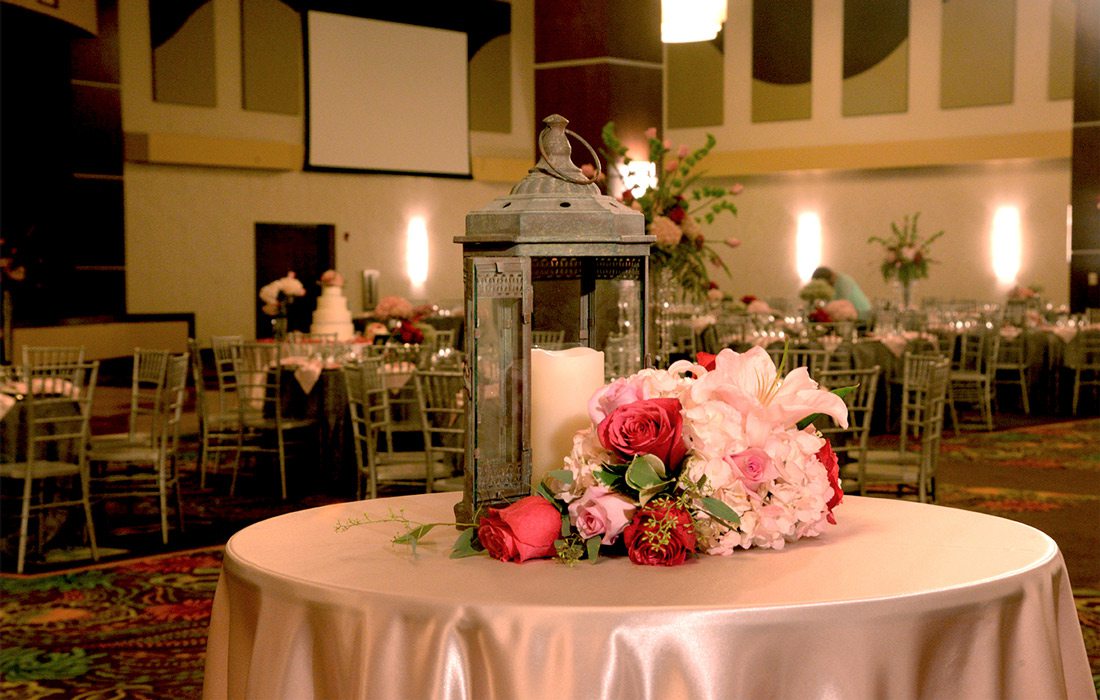 Wedding at Oasis Hotel & Convention Center in Springfield MO