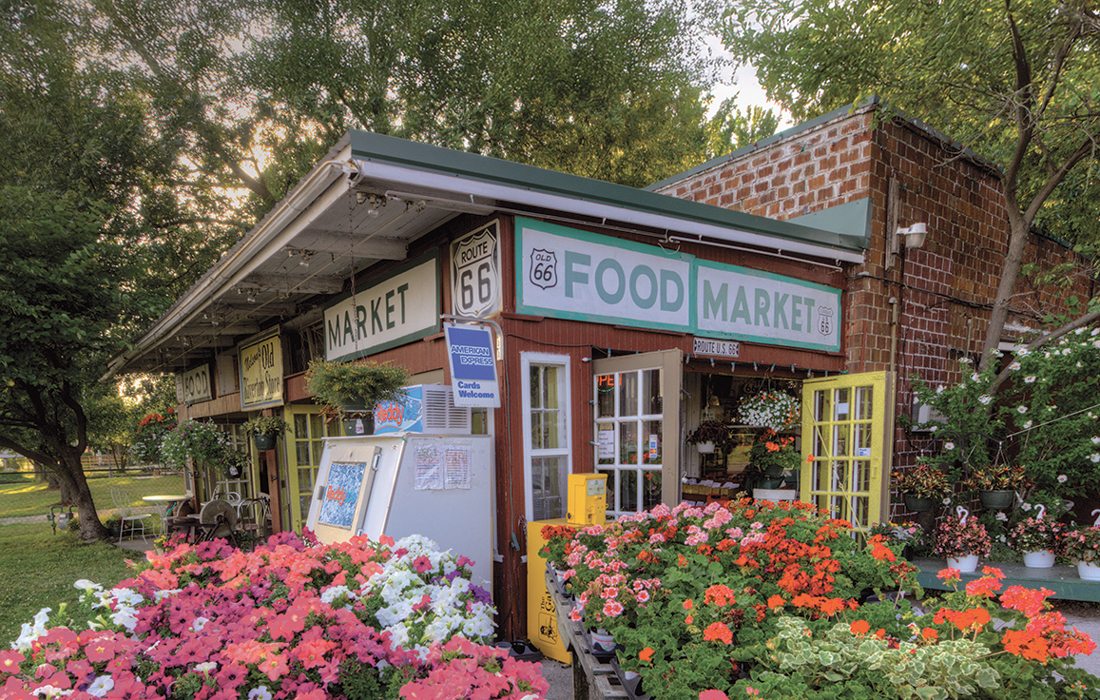 Old Riverton Store