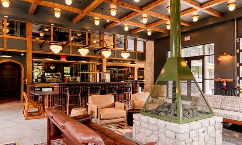 Ozarker Lodge interior photo