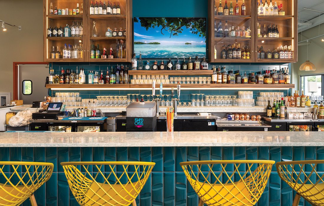 Bar at Palm & Paddle Grill