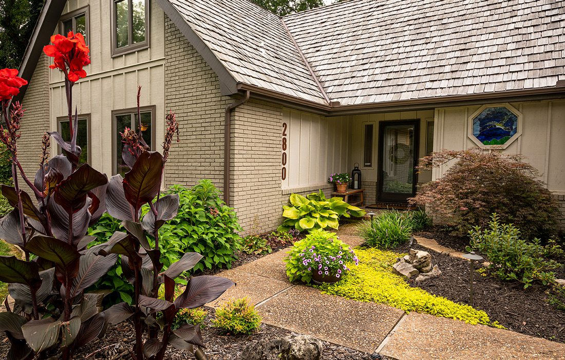 Exterior of Van Eps home in Southern Hills