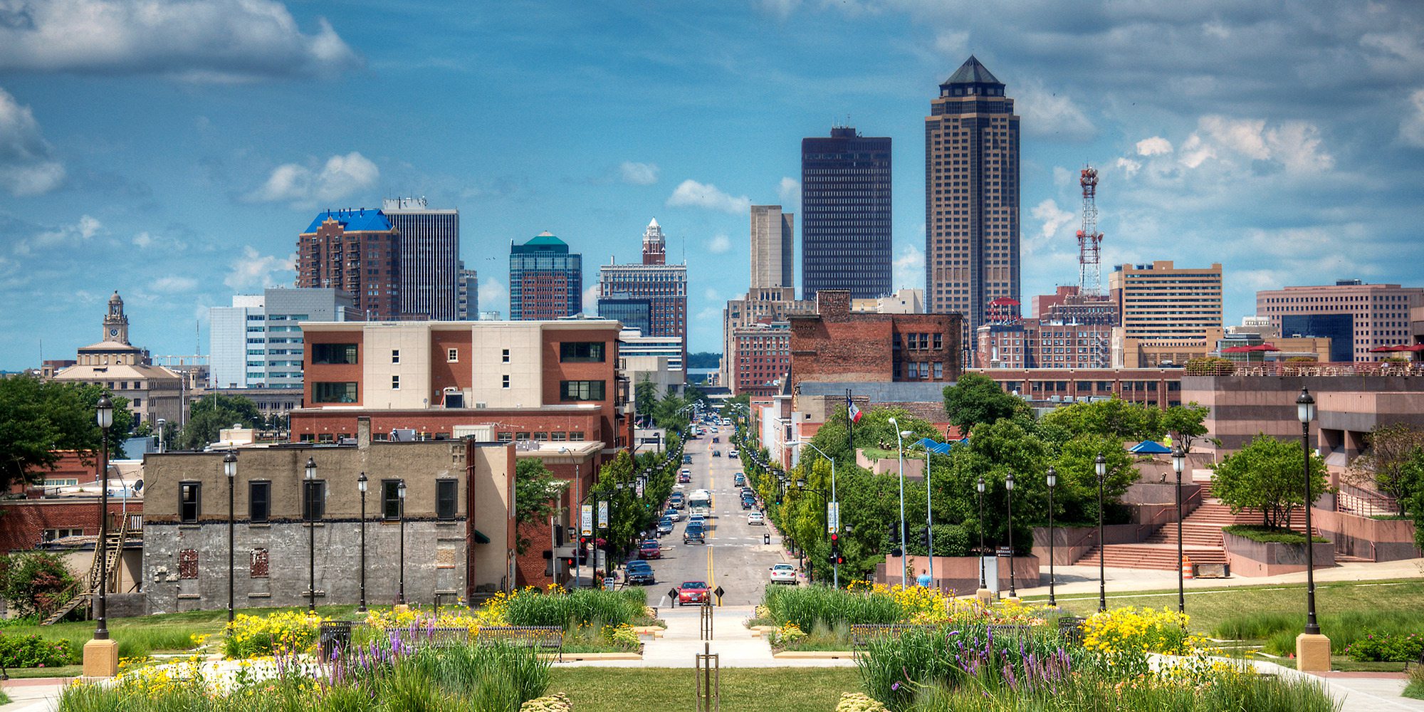 Des Moines Convention And Visitors BureauTake in a lovely skyline, great ea...