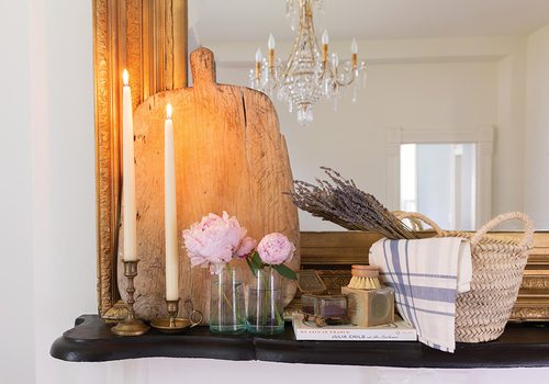 Interior decor inspired by Parisian style