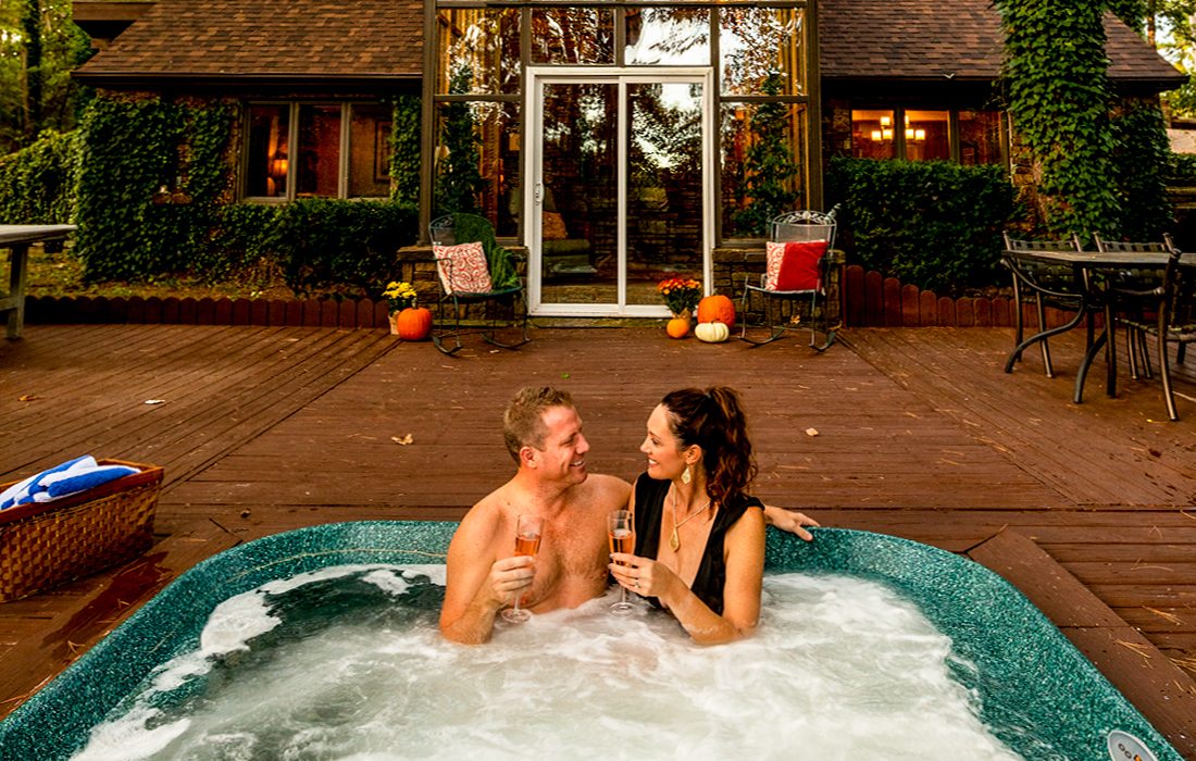 Couple in pool at The Sanctuary on Table Rock Lake