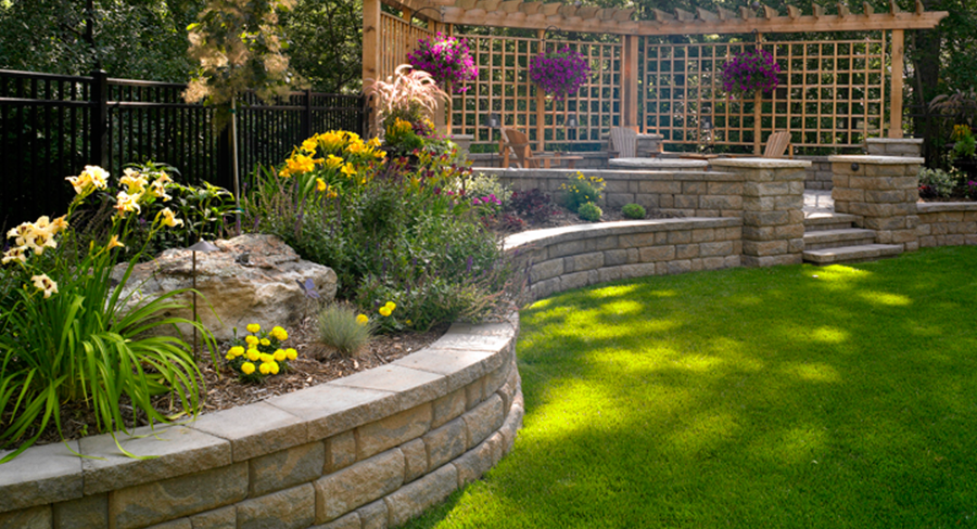 A Step-by-Step Guide to Backyard Retaining Walls | 417 Magazine