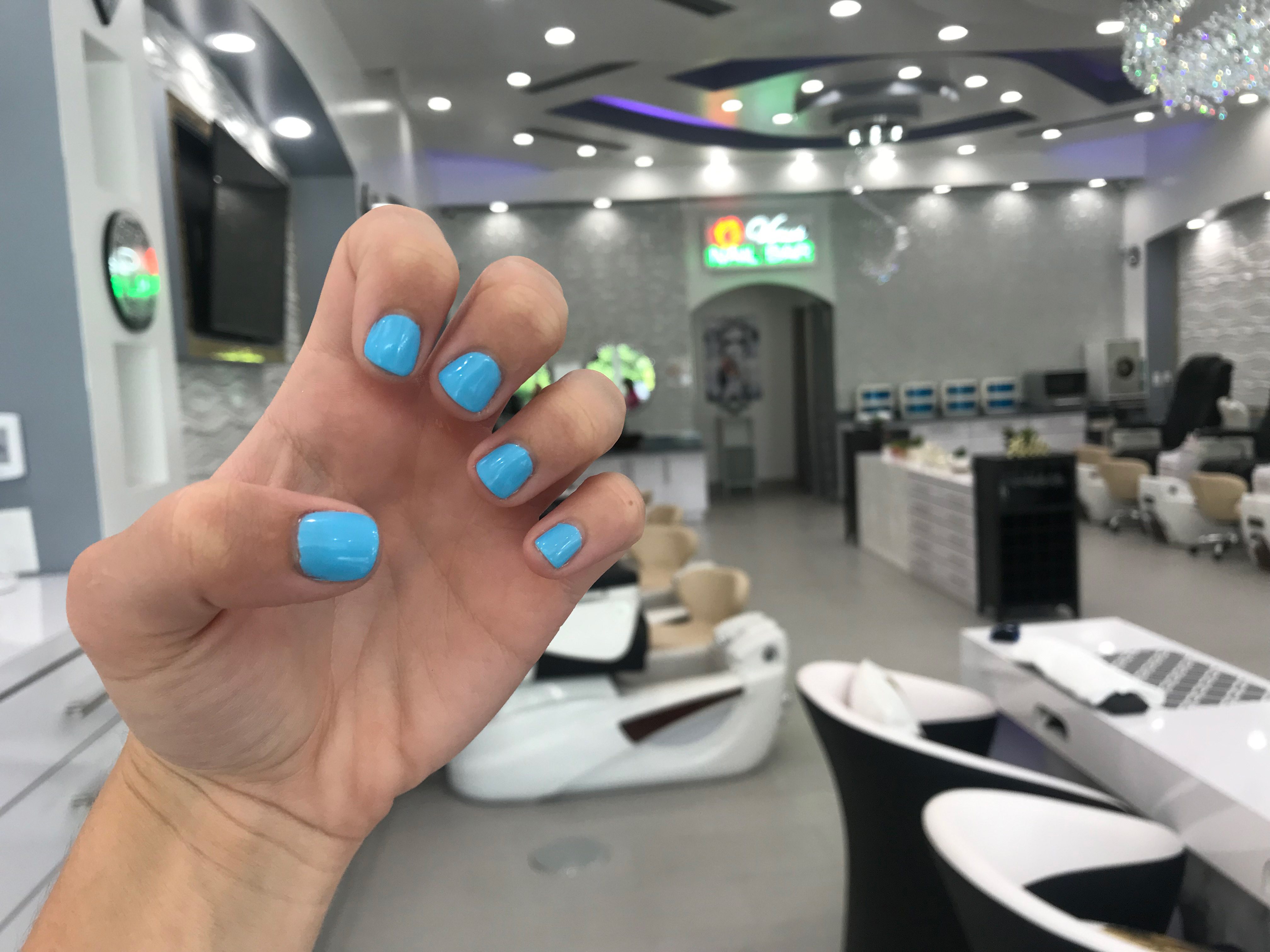 Writer Jenna deJong tests out Venus Nail Bar.