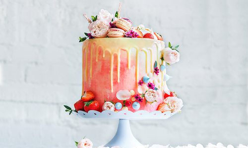 Modern watercolor wedding cake