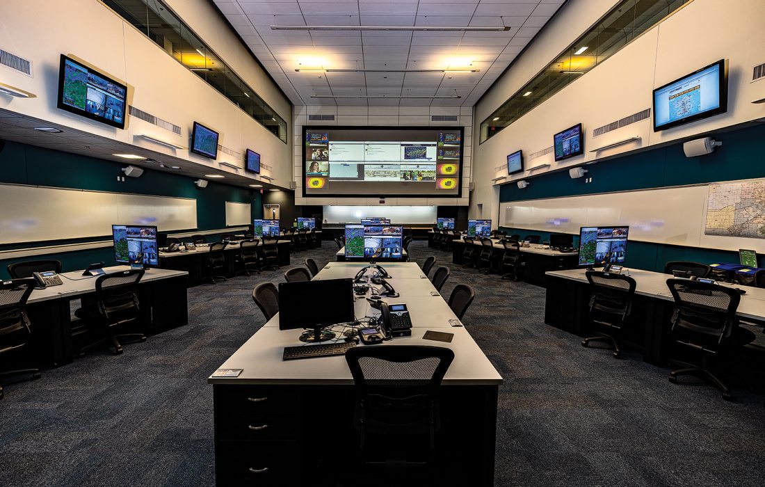 Photo of interior at Springfield, Missouri 911 office