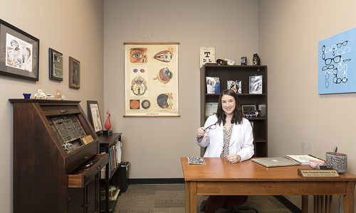 Dr. Katie McElvaine’s Office Mixes Modern Medicine with Antique Pieces