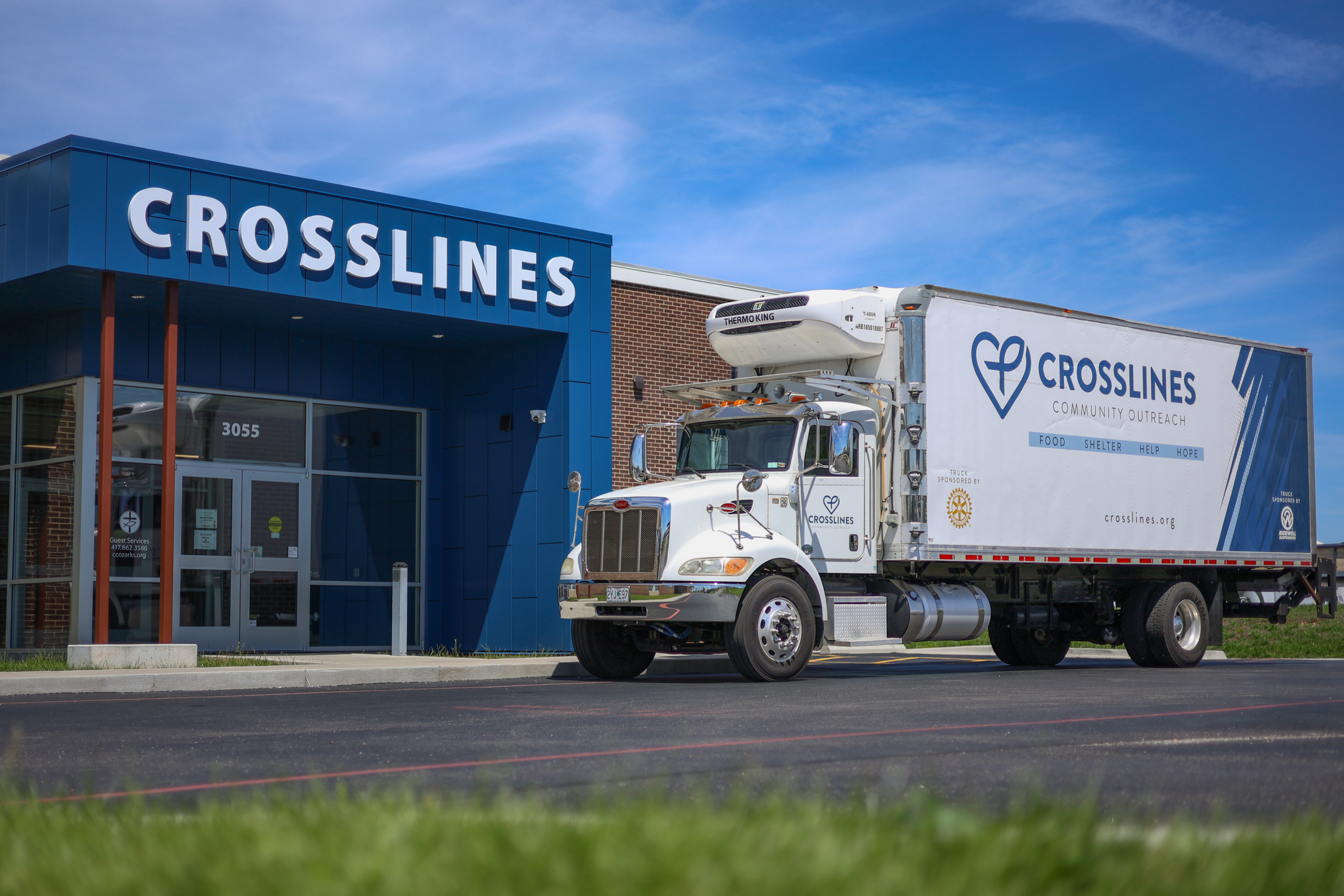 Crosslines Community Outreach | 417 Magazine