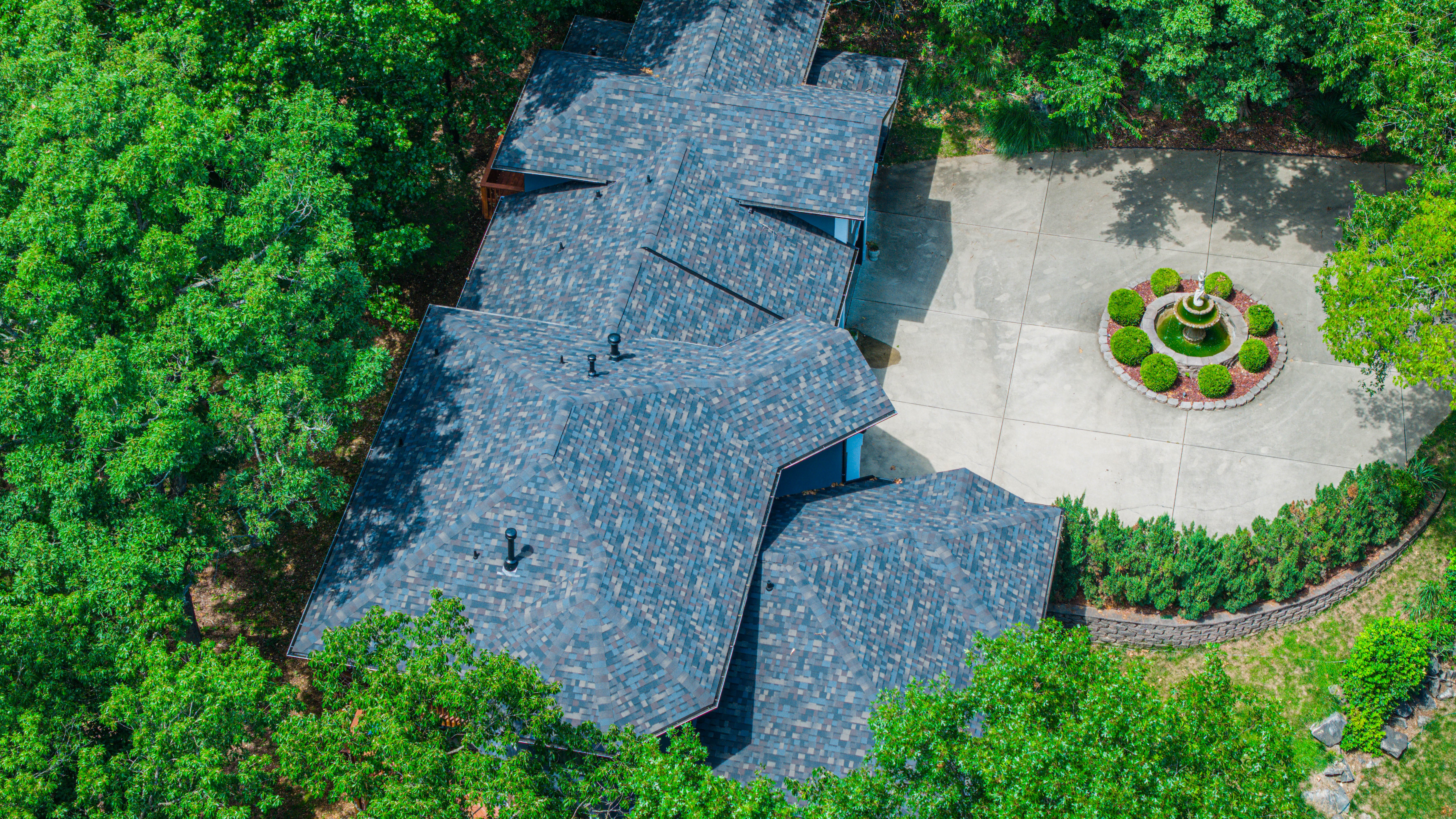 Midwest Roofing | 417 Magazine