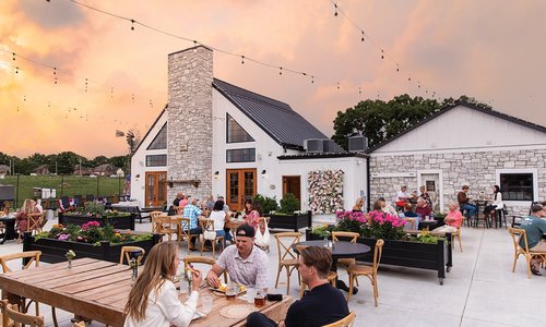 8 Ozarks Restaurants With Unforgettable Settings