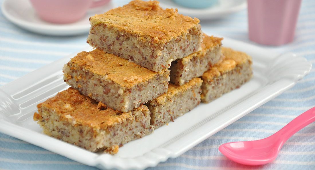 Snickerdoodle Blondie Bars
