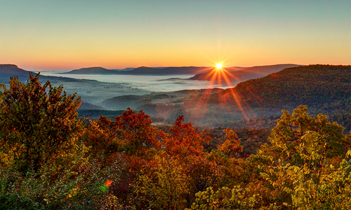 12 Scenic Getaways to Make the Most of Your Fall