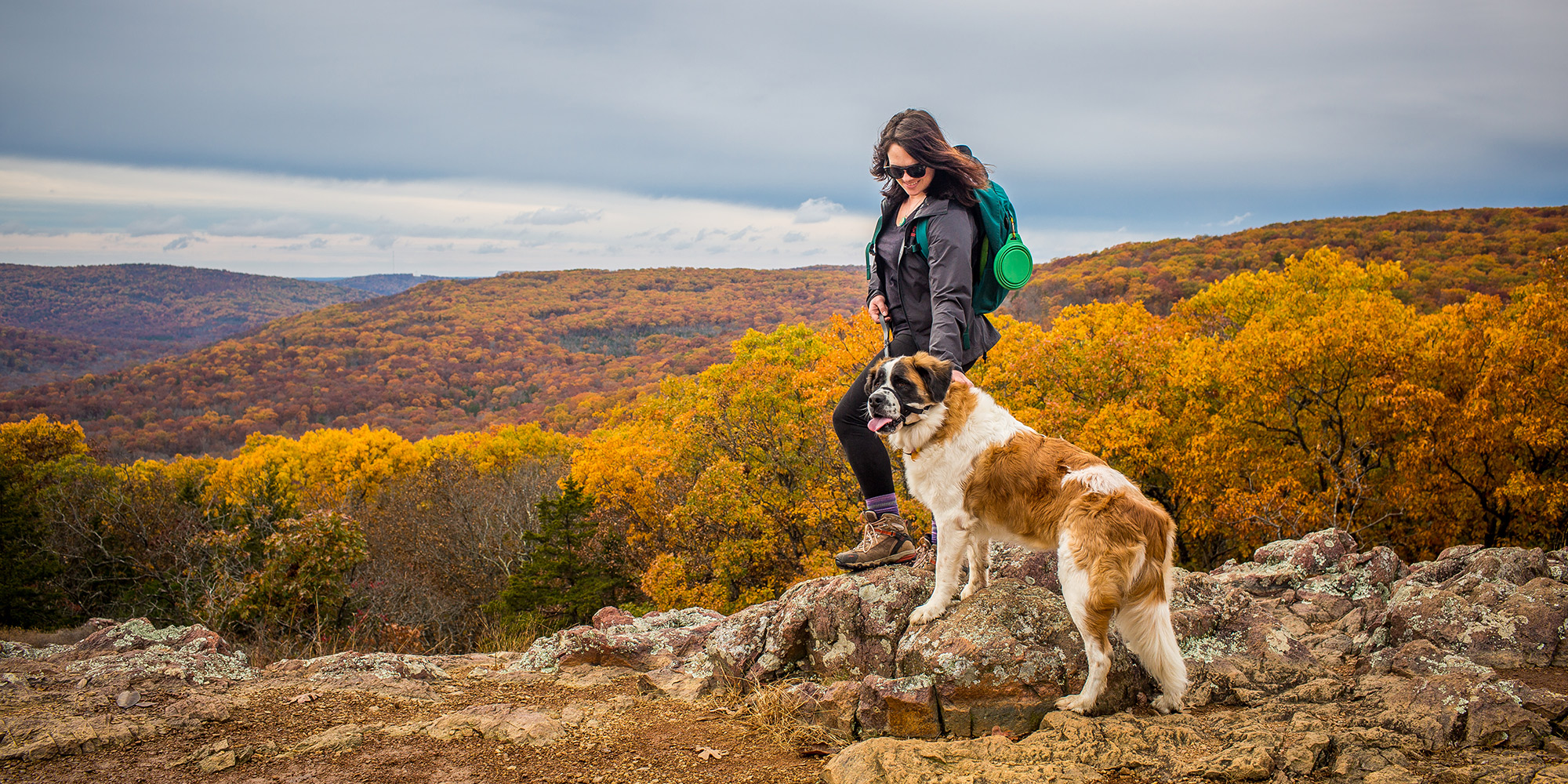 Hike Mina Sauk Falls to Devil's Toll Gate